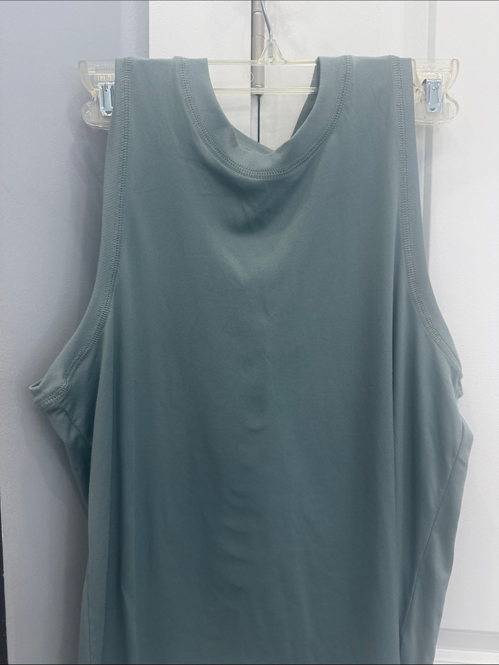 Vuori Relaxed Tank in Sage Green